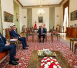 Numan Kurtulmuş ile görüşen Özel den ara seçim açıklaması 1