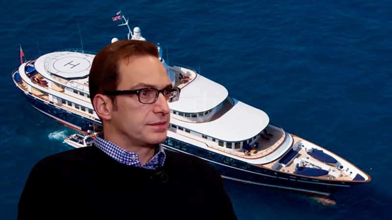 Ömer Koç, dünya yatçılık tarihinin en ikonik teknesiyle denize açıldı