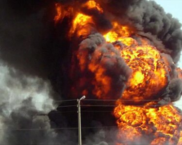 Rusya'da havai fişek deposunda patlama