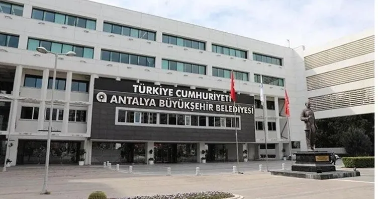 SON DAKİKA… CHP’li Antalya Büyükşehir Belediyesi’ne operasyon! 34 kişi hakkında gözaltı kararı verildi