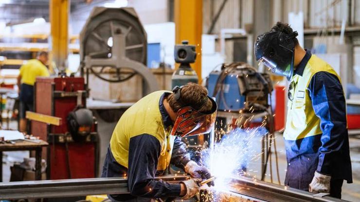 Sanayide güçlü dönüş: 9 ayın zirvesi görüldü