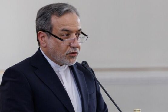 İran Dışişleri Bakanı Arakçi duyurdu: Hürmüz Boğazı açıldı!