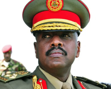 Ugandalı deli general kontrolden çıktı. Beş Türk kadınla evlilik hayaline kapıldı