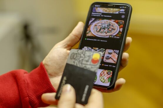 Gizli ücret dönemi bitiyor: Yemek siparişinde şeffaflık