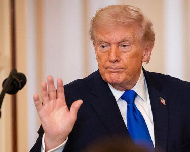 Trump'tan İran'a 'teslim olun' çağrısı