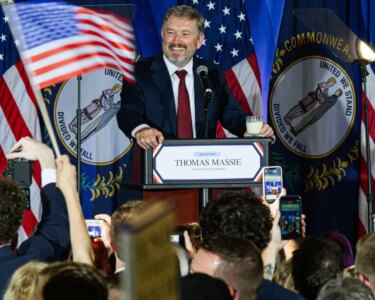ABD'de kritik ön seçimi Trump ve İsrail lobisi kazandı
