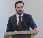 AK Parti nin elindeki son anket!