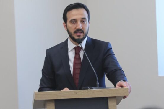 AK Parti nin elindeki son anket!