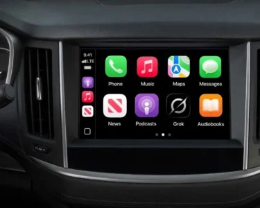 Apple CarPlay’e Grok Sesli Modu Geldi