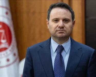 Bakan Gürlek duyurdu! 33 ilde eş zamanlı yasa dışı bahis operasyonu: Kirli bir çark daha darmadağın edildi