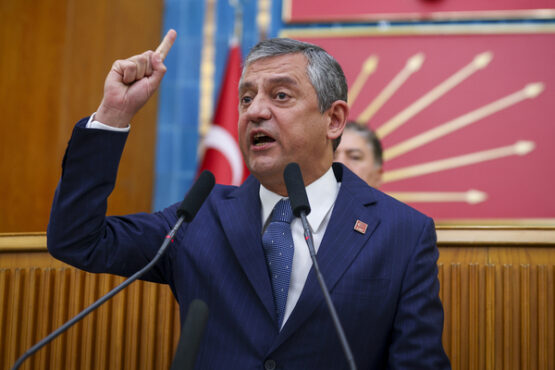 Özgür Özel'den parti içindeki muhaliflere sert tepki