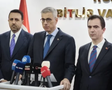 Bakan Memişoğlu: “Bitlis’ten başka illere hasta sevkini engelleyeceğiz”