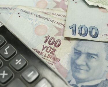 Hazine nakit dengesi nisanda 251,2 milyar TL açık verdi