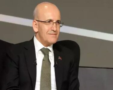 Bakan Şimşek'ten enflasyonla mücadelede kararlılık vurgusu