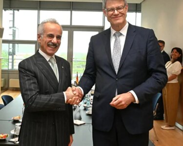 Bakan Uraloğlu, Alman mevkidaşı Schnieder ile görüştü