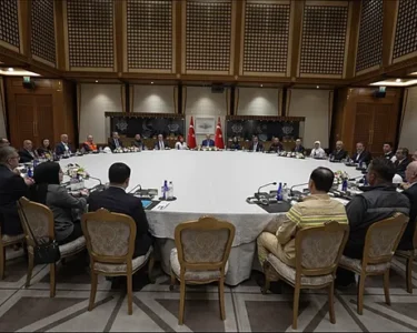 Başkan Erdoğan, 1 Mayıs öncesi işçileri Beştepe’de kabul etti: Daima işçi kardeşlerimizin yanında olduk