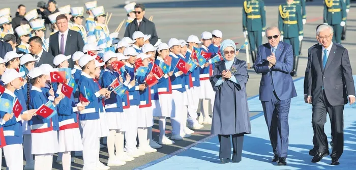 Başkan Erdoğan’a Kazakistan’da coşkulu karşılama: İkili ticaret hacminde hedef 15 milyar dolar