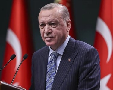 Başkan Erdoğan'dan Kadın Kolları teşkilatına Anneler Günü tebriği