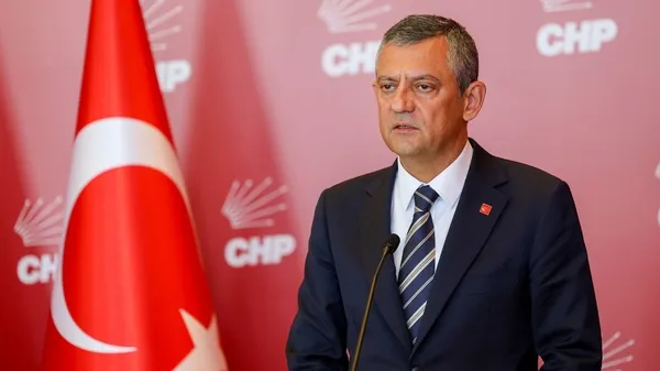 CHP’de “Böcek” kavgası: Cemal Enginyurt’tan Gökhan Böcek’e ağır hakaretler