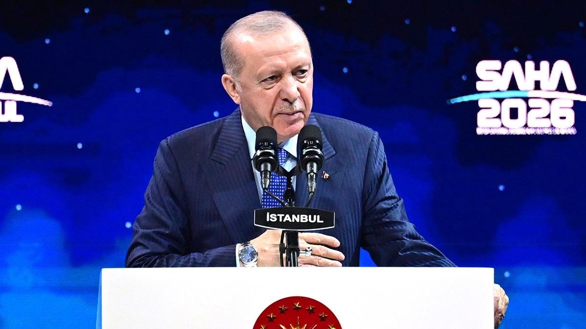 Cumhurbaşkanı Erdoğan, Özgür Özel’e kendi sözlerini hatırlattı: “Balıkların ürkmediğini gördü herhalde”