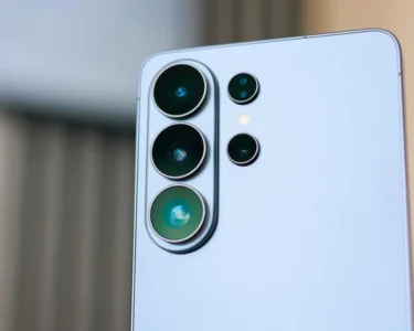 Samsung, Galaxy S27, BOE, ekran tedarikçisi, akıllı telefon
