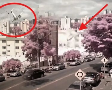Görüntüler Brezilya’dan: 3 katlı apartmana uçak çarptı