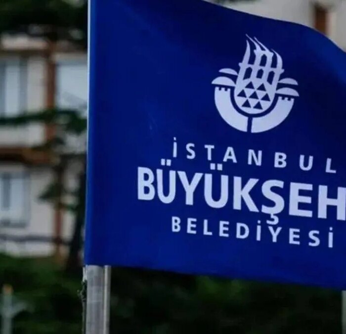 İBB’ye yönelik operasyonda gözaltına alınan şüpheliler adliyeye sevk edildi