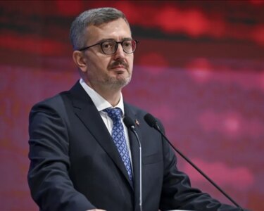 İletişim Başkanı Burhanettin Duran'dan 1 Mayıs mesajı