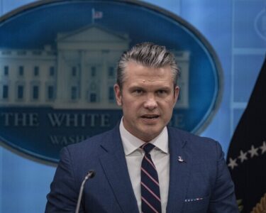 Hegseth: İran'la ateşkes bitmedi, çatışma peşinde değiliz
