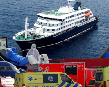İspanya'da karantinada tutulan yolculardan birinin hantavirüs testi pozitif çıktı