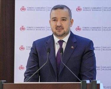Karahan'dan net mesaj: Enflasyonla mücadelede geri adım yok