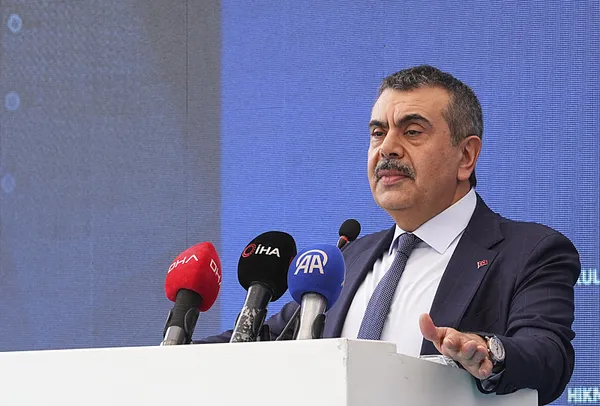 Milli Eğitim Bakanı Yusuf Tekin: Eğitim-öğretim toplumun bütün kesimlerini içine alan bir yapı
