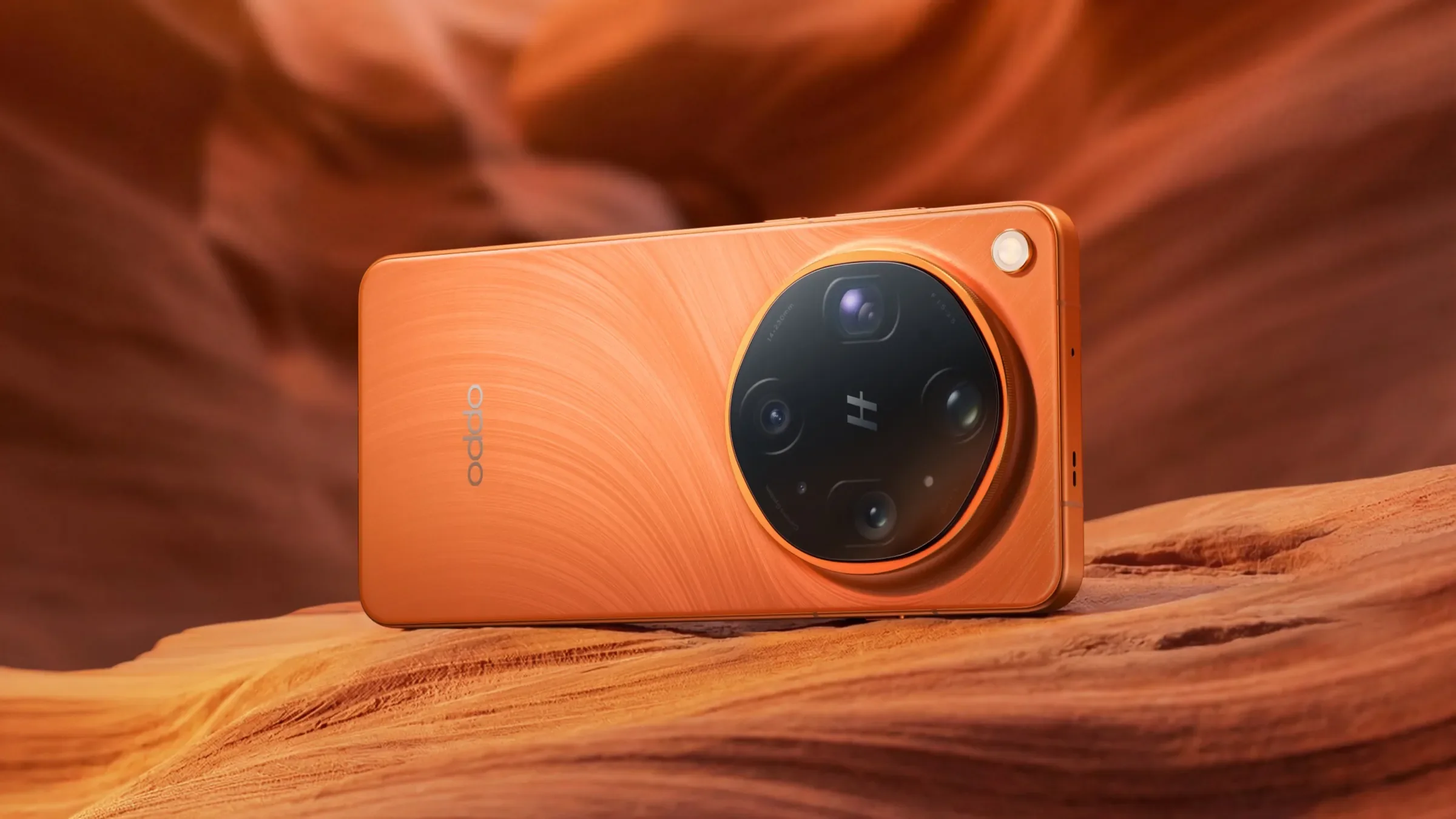 OPPO Kamera HONOR ise Batarya Devrimi Yapacak
