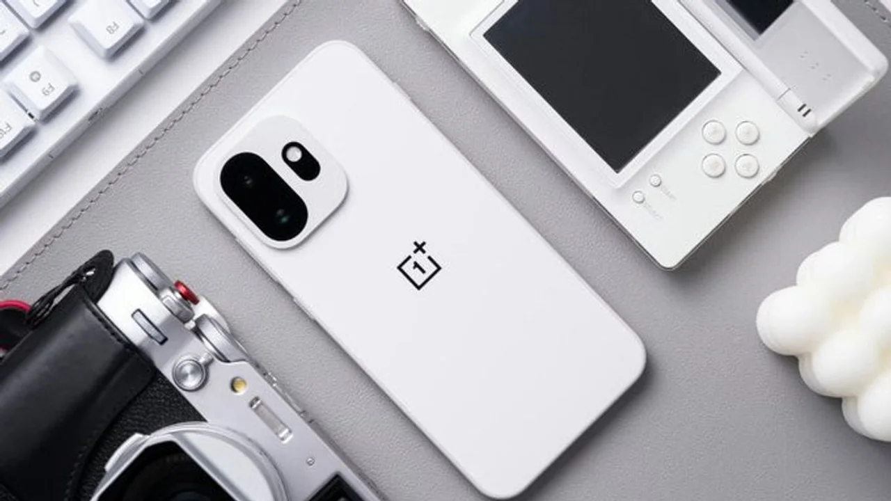 OnePlus 16 Sızdırıldı: Devrim mi Sonun Başlangıcı mı?