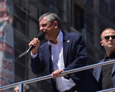 Özgür Özel, Rize'den seslendi haberi