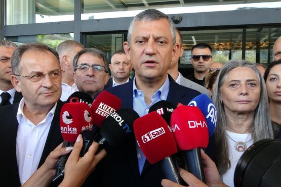 Silinen mesajlar gerilimi! Özgür Özel: