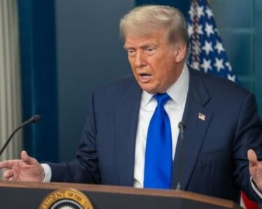 Trump’tan İran’a sert mesaj