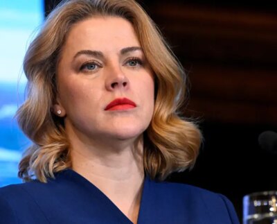 Ukrayna Savaşı, Letonya Başbakanı'nı koltuğundan etti